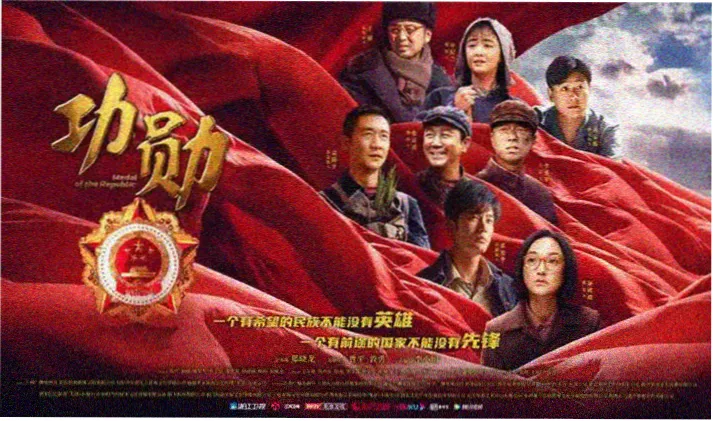 欧洲战场主题横幅，藕荷与淡金交织的旧胶片质感